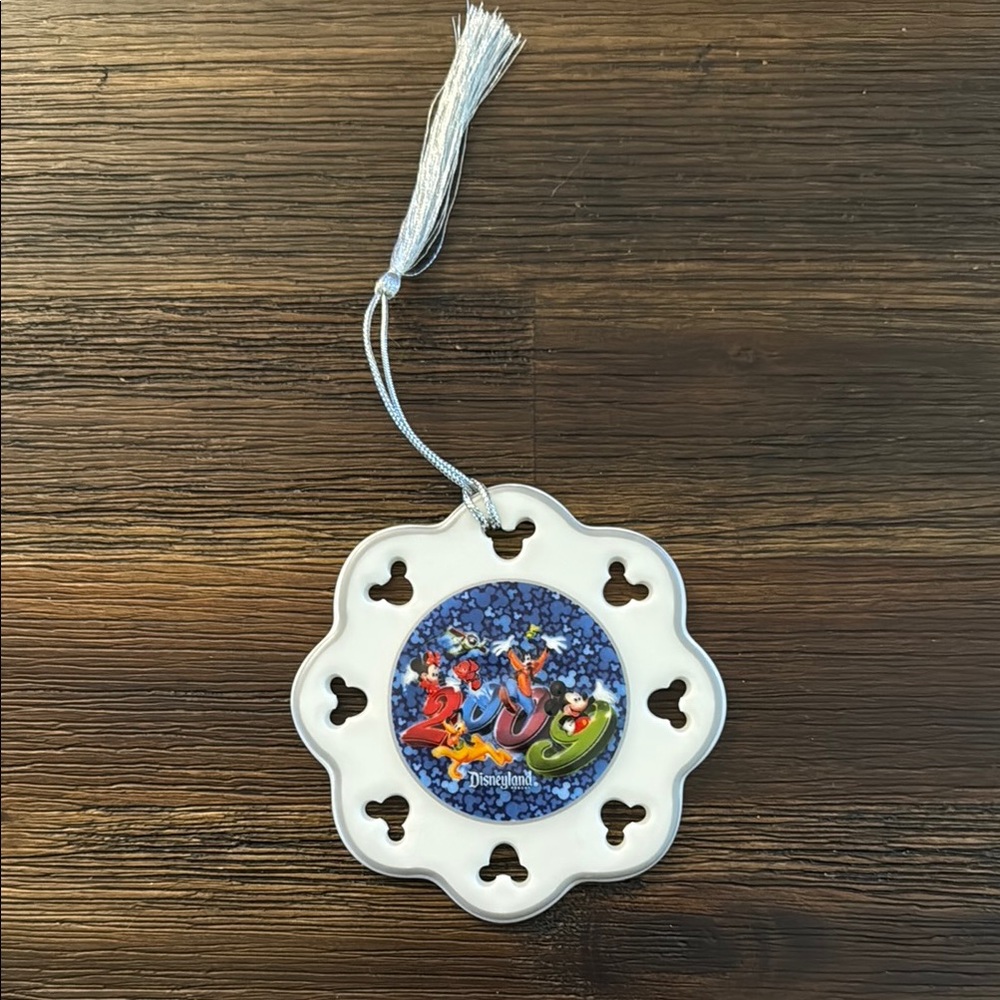 Disneyland Resort 2009 Ceramic Snowflake Ornament